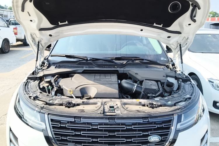 Used Land Rover Range Evoque 2024 Aurora L 249 PS Prestige Light-Chasing Edition Engine Bay