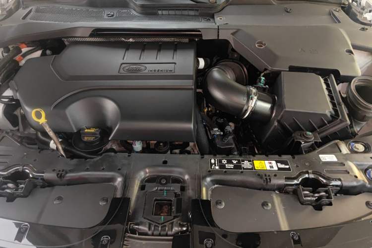 Used Land Rover Range Evoque 2024 Aurora L 249 PS Prestige Light-Chasing Edition Engine Bay