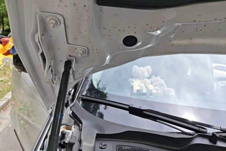 Used Land Rover Range Evoque 2024 Aurora L 249 PS Prestige Light-Chasing Edition Engine Bay Right
