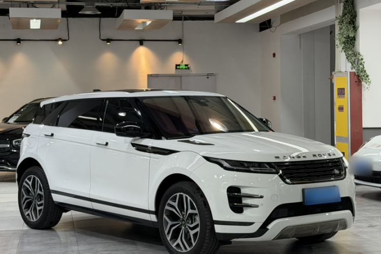 Used Land Rover Range Evoque 2024 Aurora L 249 PS Prestige Light-Chasing Edition Exterior 2