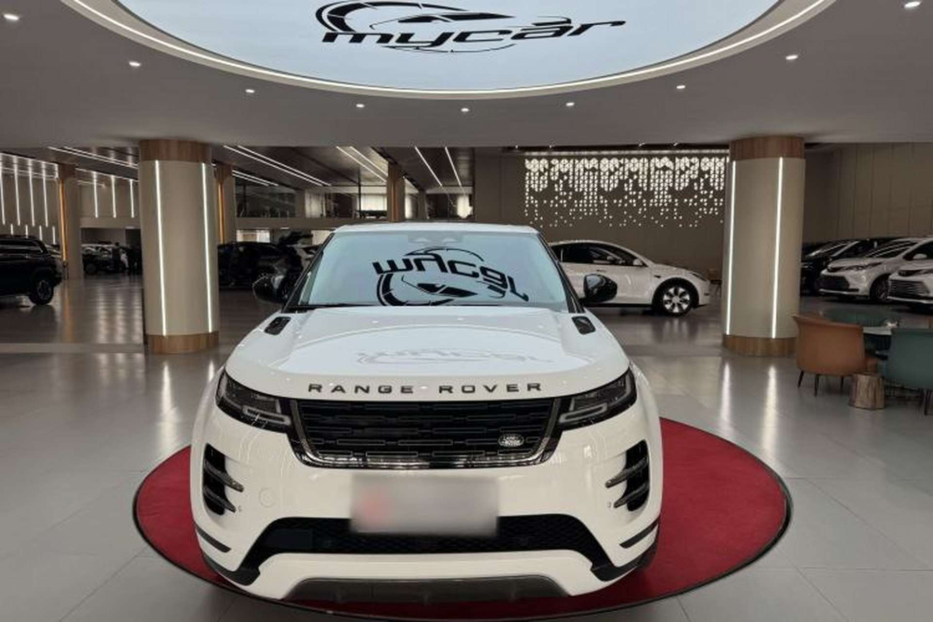Used Land Rover Range Evoque 2024 Aurora L 249 PS Prestige Light-Chasing Edition Exterior 2