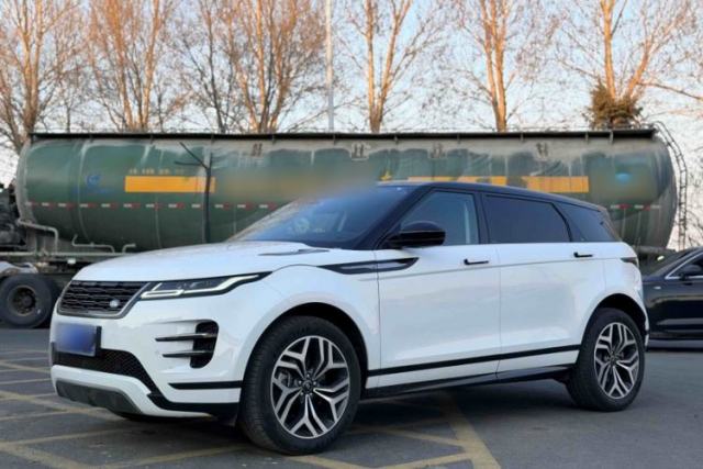 Used Land Rover Range Evoque 2024 Aurora L 249 PS Prestige Light-Chasing Edition