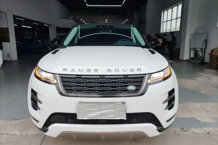 Used Land Rover Range Evoque 2024 Aurora L 249 PS Prestige Light-Chasing Edition Front