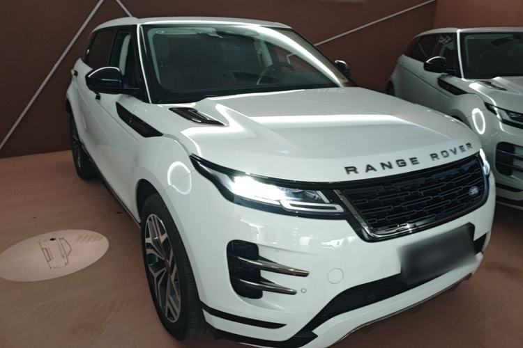 Used Land Rover Range Evoque 2024 Aurora L 249 PS Prestige Light-Chasing Edition Front Right 45 Deg