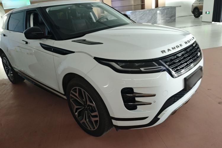 Used Land Rover Range Evoque 2024 Aurora L 249 PS Prestige Light-Chasing Edition Front Right 45 Deg