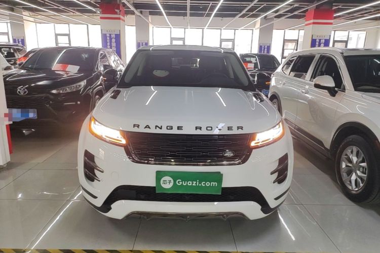 Used Land Rover Range Evoque 2024 Aurora L 249 PS Prestige Light-Chasing Edition Front