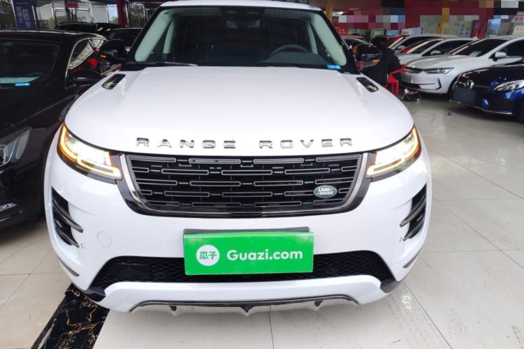 Used Land Rover Range Evoque 2024 Aurora L 249 PS Prestige Light-Chasing Edition Front
