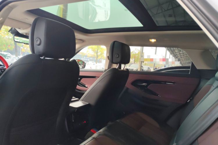 Used Land Rover Range Evoque 2024 Aurora L 249 PS Prestige Light-Chasing Edition Headliner