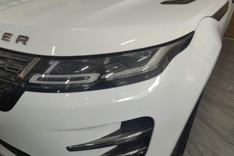 Used Land Rover Range Evoque 2024 Aurora L 249 PS Prestige Light-Chasing Edition Left Front Headlight