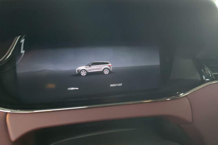 Used Land Rover Range Evoque 2024 Aurora L 249 PS Prestige Light-Chasing Edition Odometer Close Up