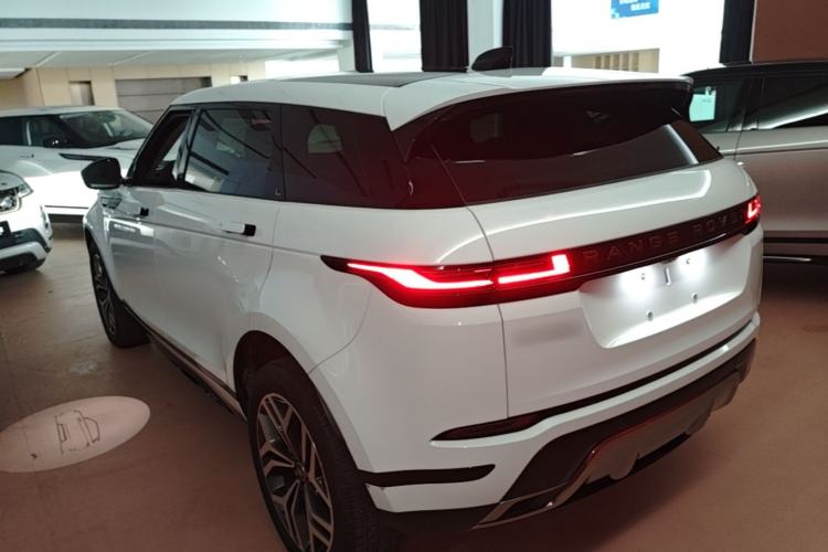 Used Land Rover Range Evoque 2024 Aurora L 249 PS Prestige Light-Chasing Edition Rear Left 45 Deg