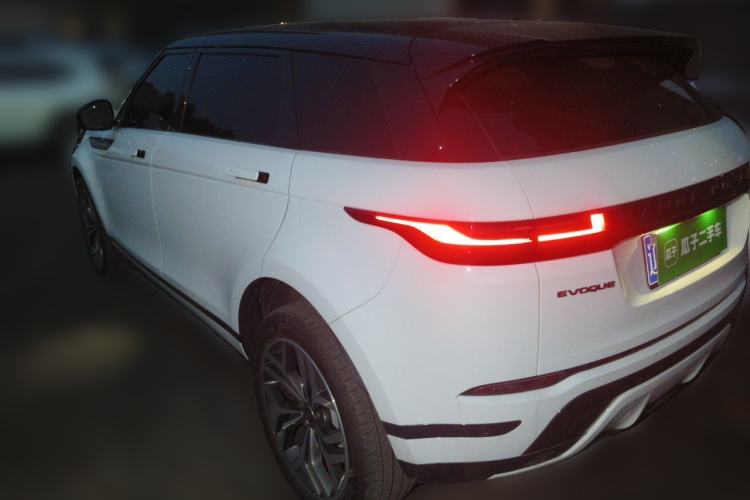 Used Land Rover Range Evoque 2024 Aurora L 249 PS Prestige Light-Chasing Edition Rear Left 45 Deg