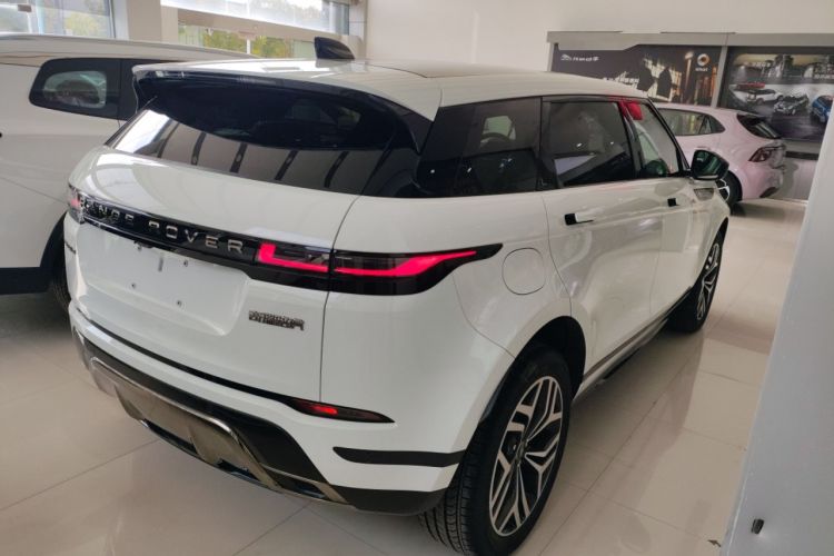 Used Land Rover Range Evoque 2024 Aurora L 249 PS Prestige Light-Chasing Edition Rear Right 45 Deg