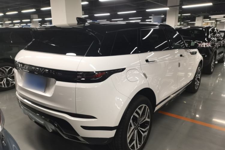 Used Land Rover Range Evoque 2024 Aurora L 249 PS Prestige Light-Chasing Edition Rear Right 45 Deg