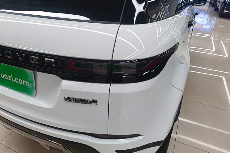 Used Land Rover Range Evoque 2024 Aurora L 249 PS Prestige Light-Chasing Edition Right Rear Taillight