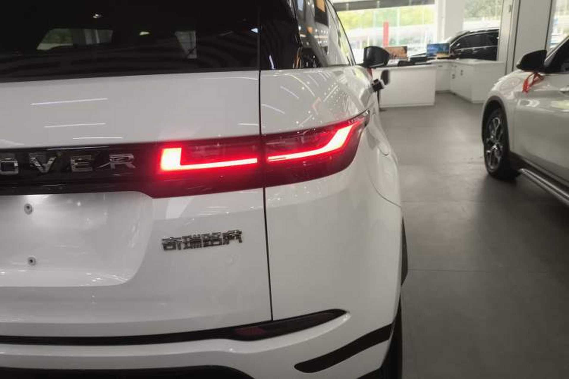 Used Land Rover Range Evoque 2024 Aurora L 249 PS Prestige Light-Chasing Edition Right Rear Taillight