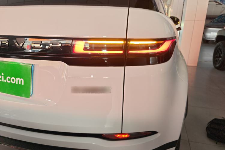 Used Land Rover Range Evoque 2024 Aurora L 249 PS Prestige Light-Chasing Edition Right Rear Taillight