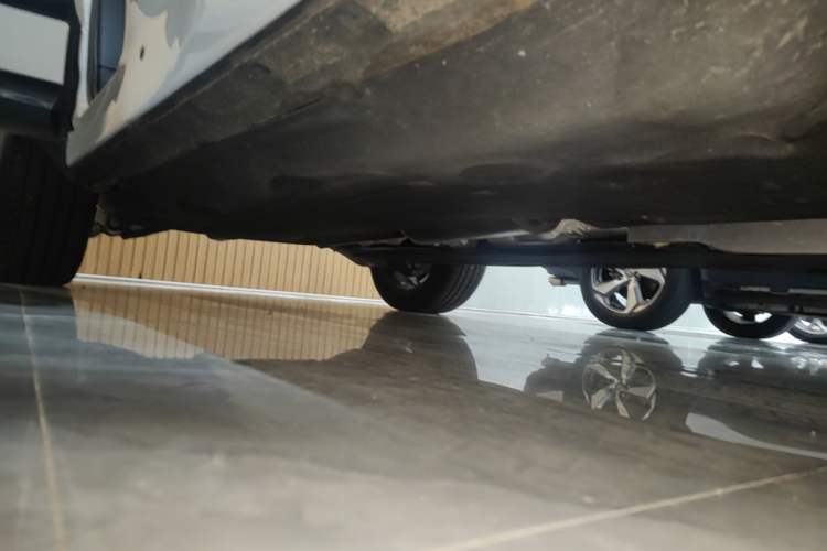 Used Land Rover Range Evoque 2024 Aurora L 249 PS Prestige Light-Chasing Edition Right Side Sill
