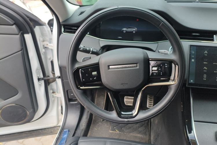 Used Land Rover Range Evoque 2024 Aurora L 249 PS Prestige Light-Chasing Edition Steering Wheel