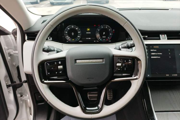 Used Land Rover Range Evoque 2024 Aurora L 249 PS Prestige Light-Chasing Edition Steering Wheel