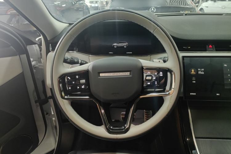 Used Land Rover Range Evoque 2024 Aurora L 249 PS Prestige Light-Chasing Edition Steering Wheel