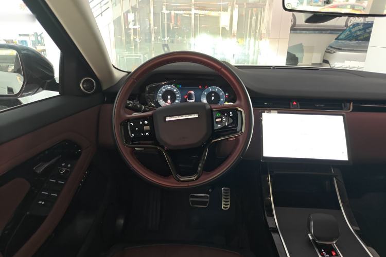 Used Land Rover Range Evoque 2024 Aurora L 249 PS Prestige Light-Chasing Edition Steering Wheel