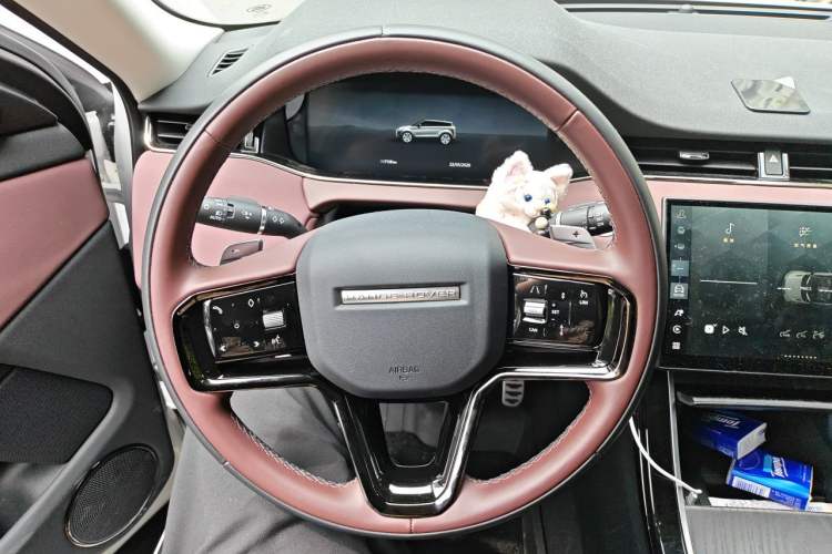 Used Land Rover Range Evoque 2024 Aurora L 249 PS Prestige Light-Chasing Edition Steering Wheel