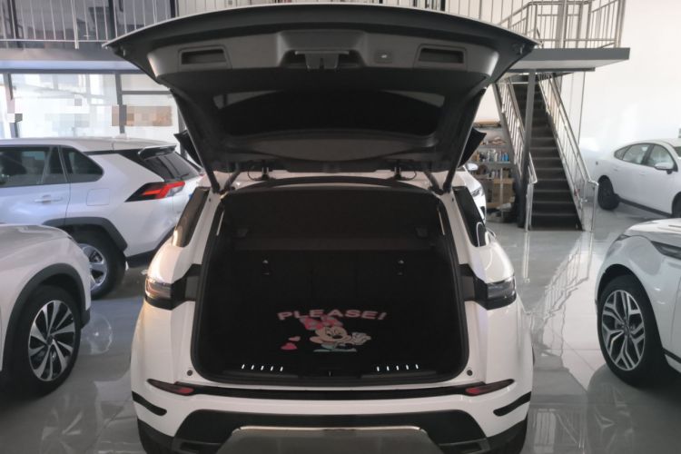 Used Land Rover Range Evoque 2024 Aurora L 249 PS Prestige Light-Chasing Edition Trunk
