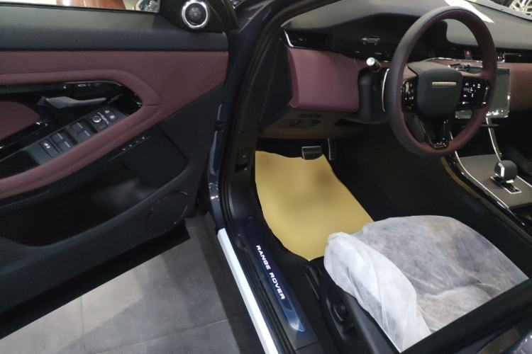Used Land Rover Range Evoque 2026 Model Range Rover Velar L SE Driver Seat