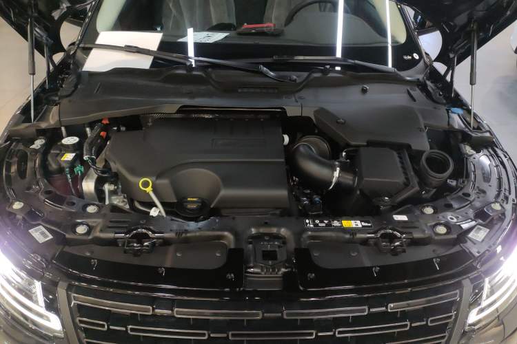 Used Land Rover Range Evoque 2026 Model Range Rover Velar L SE Engine Bay