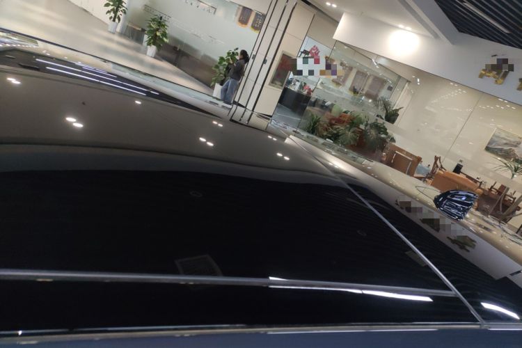 Used Land Rover Range Evoque 2026 Model Range Rover Velar L SE Roof