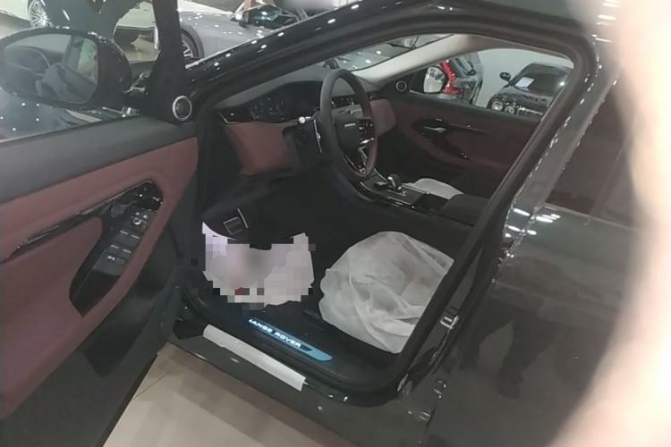 Used Land Rover Range Evoque 2026 Model Range Rover Velar L SE Driver Seat