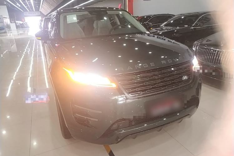 Used Land Rover Range Evoque 2026 Model Range Rover Velar L SE Front Right 45 Deg