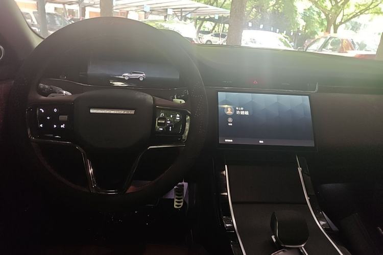 Used Land Rover Range Evoque 2026 Model Range Rover Velar L SE Center Console