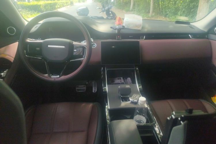 Used Land Rover Range Evoque 2026 Model Range Rover Velar L SE Center Console