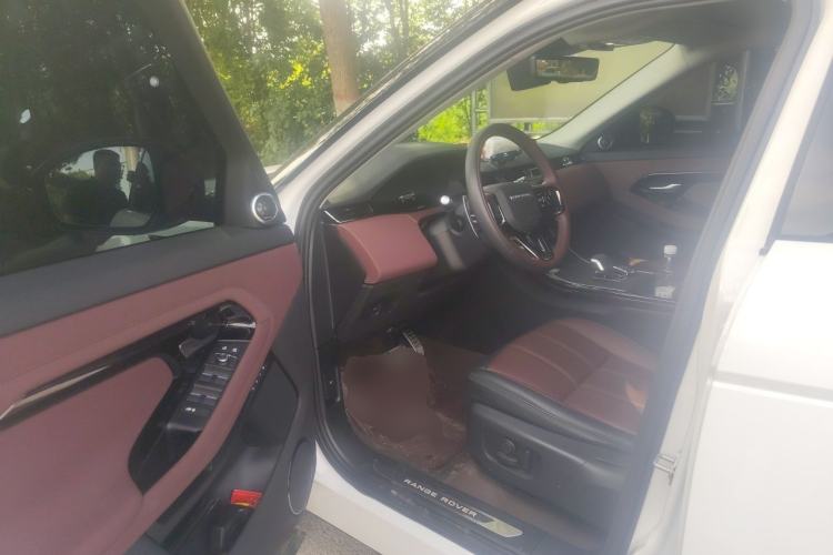 Used Land Rover Range Evoque 2026 Model Range Rover Velar L SE Driver Seat