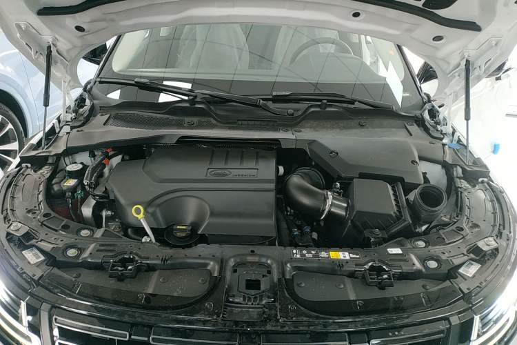 Used Land Rover Range Evoque 2026 Model Range Rover Velar L SE Engine Bay