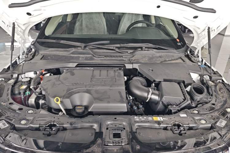 Used Land Rover Range Evoque 2026 Model Range Rover Velar L SE Engine Bay