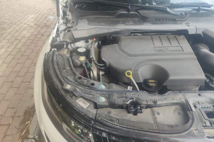 Used Land Rover Range Evoque 2026 Model Range Rover Velar L SE Engine Bay Right