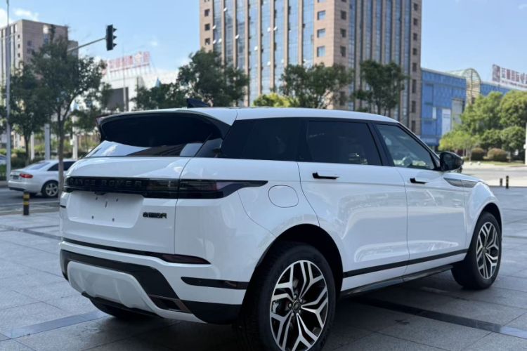 Used Land Rover Range Evoque 2026 Model Range Rover Velar L SE Exterior 3
