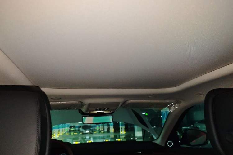 Used Land Rover Range Evoque 2026 Model Range Rover Velar L SE Headliner