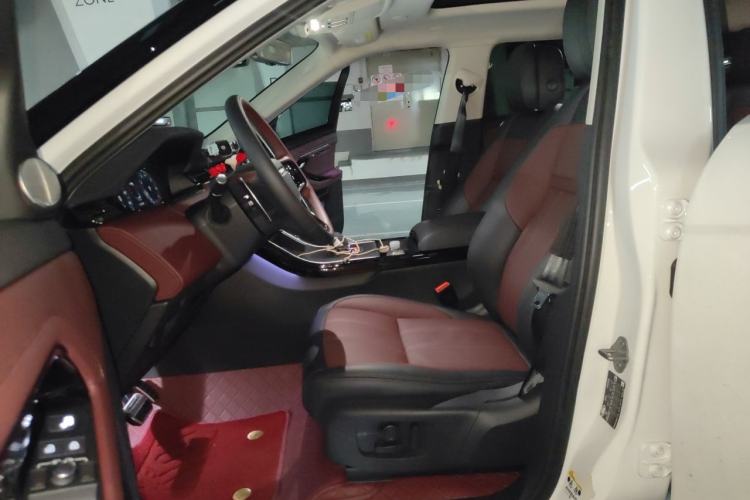 Used Land Rover Range Evoque 2026 Model Range Rover Velar L HSE Left Front Seat