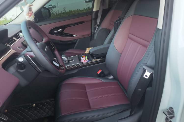 Used Land Rover Range Evoque 2026 Model Range Rover Velar L SE Left Front Seat