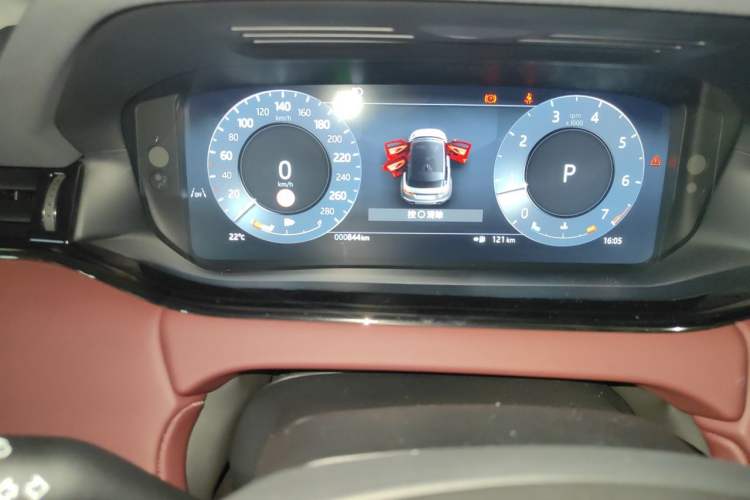 Used Land Rover Range Evoque 2026 Model Range Rover Velar L HSE Odometer Close Up