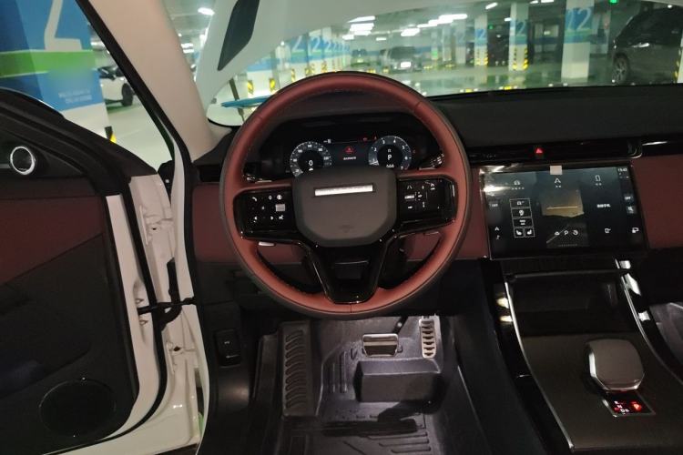 Used Land Rover Range Evoque 2026 Model Range Rover Velar L SE Steering Wheel