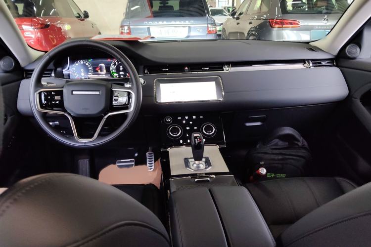 Used Land Rover Range Evoque New Energy 2022 Aurora L P300e Plug-in Hybrid Electric Version Center Console