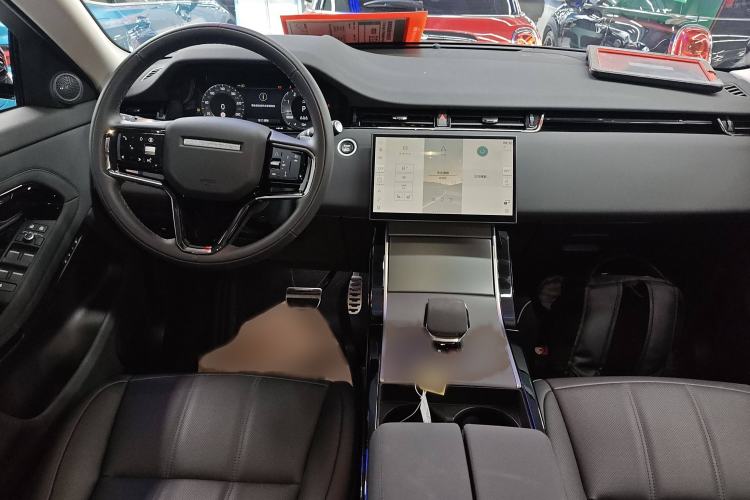 Used Land Rover Range Evoque New Energy 2023 Aurora L P300e Plug-in Hybrid Electric Version Interior 2