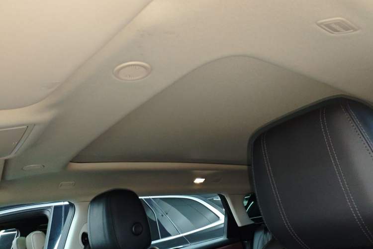 Used Land Rover Range Evoque New Energy 2023 Aurora L P300e Plug-in Hybrid Electric Version Headliner