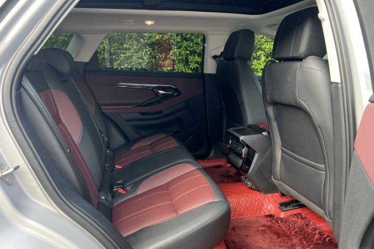 Used Land Rover Range Evoque New Energy 2023 Aurora L P300e Plug-in Hybrid Electric Version Interior 1