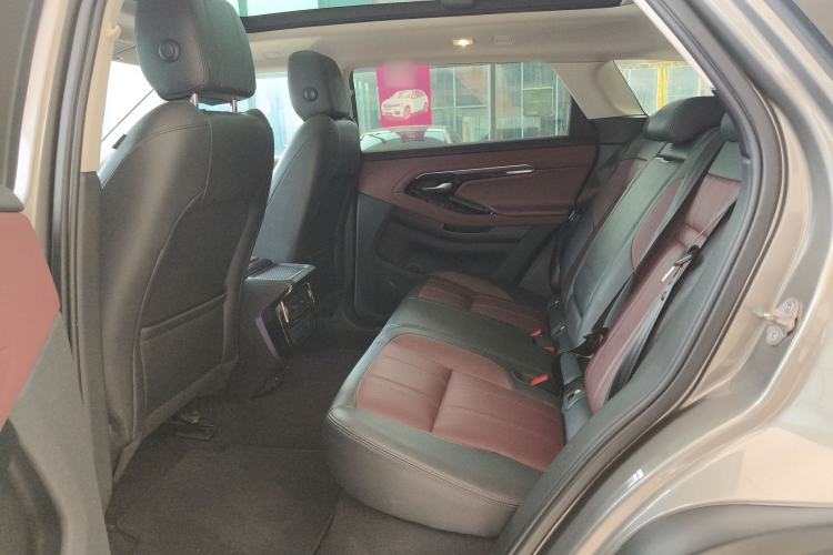 Used Land Rover Range Evoque New Energy 2022 Aurora L P300e Plug-in Hybrid Electric Version Interior 4